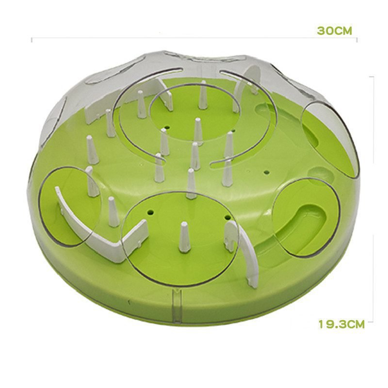 juegos-gatos-interactivos-dispensador-verdejpg Juegos Gatos Interactivos Dispensador Verde es un juguete que hara que tu gato se diverta y esfuerce por conseguir comida o un premio. Comedero interactivo para gatos es un juguete de laberinto para gatos de interior. Fomenta la actividad con este dispensador juguete, por su forma tu gato debera sortear el laberinto para obtener un pellet de comida o un premio. Pensado en gatos indoor este juguete es ideal para gatos que necesitan ser estimulados.
