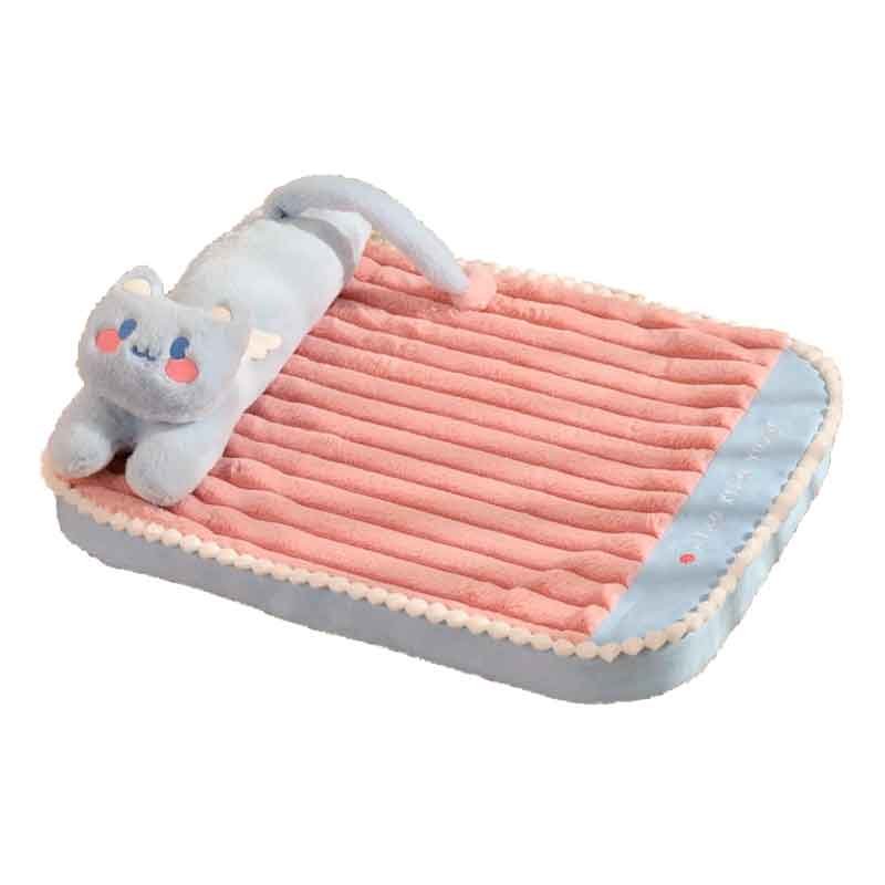 camitas-de-gato-colchon-con-almohada Camitas de Gato equipada con un lujoso colchón y almohada está diseñada meticulosamente para satisfacer las necesidades de descanso de tu mascota, esta camita combina funcionalidad y estilo en un paquete excepcional que seguramente será el lugar favorito de tu gato para descansar y relajarse.